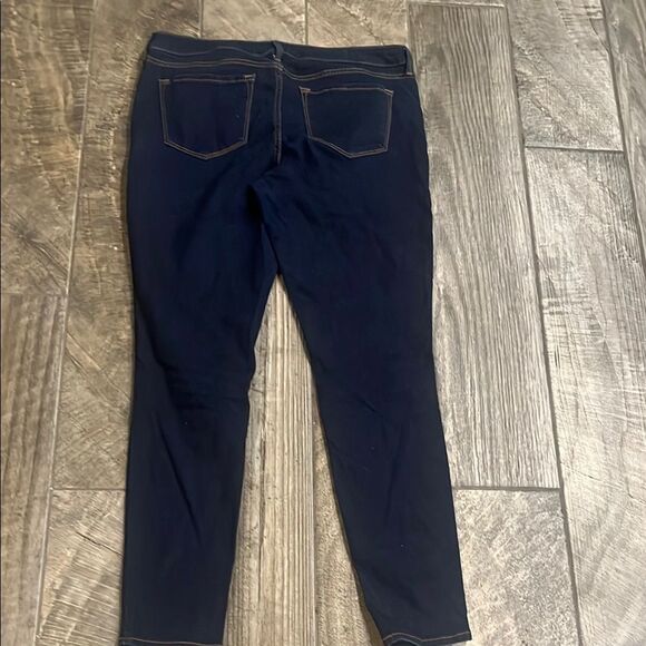 Old Navy Blue Skinny mid rise Jeans Classic Fit - Picture 2 of 3
